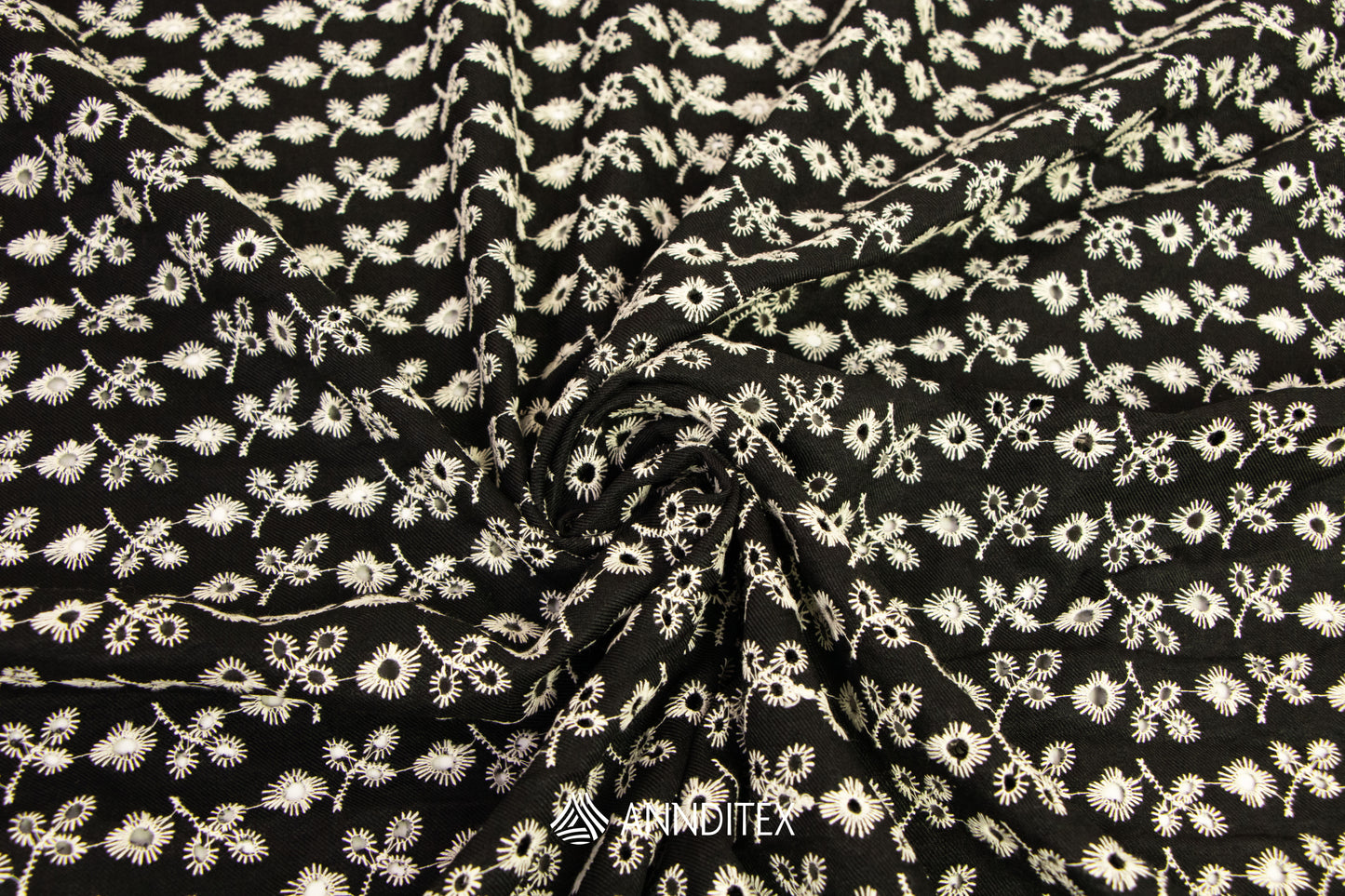 Lino Bordado Novedad