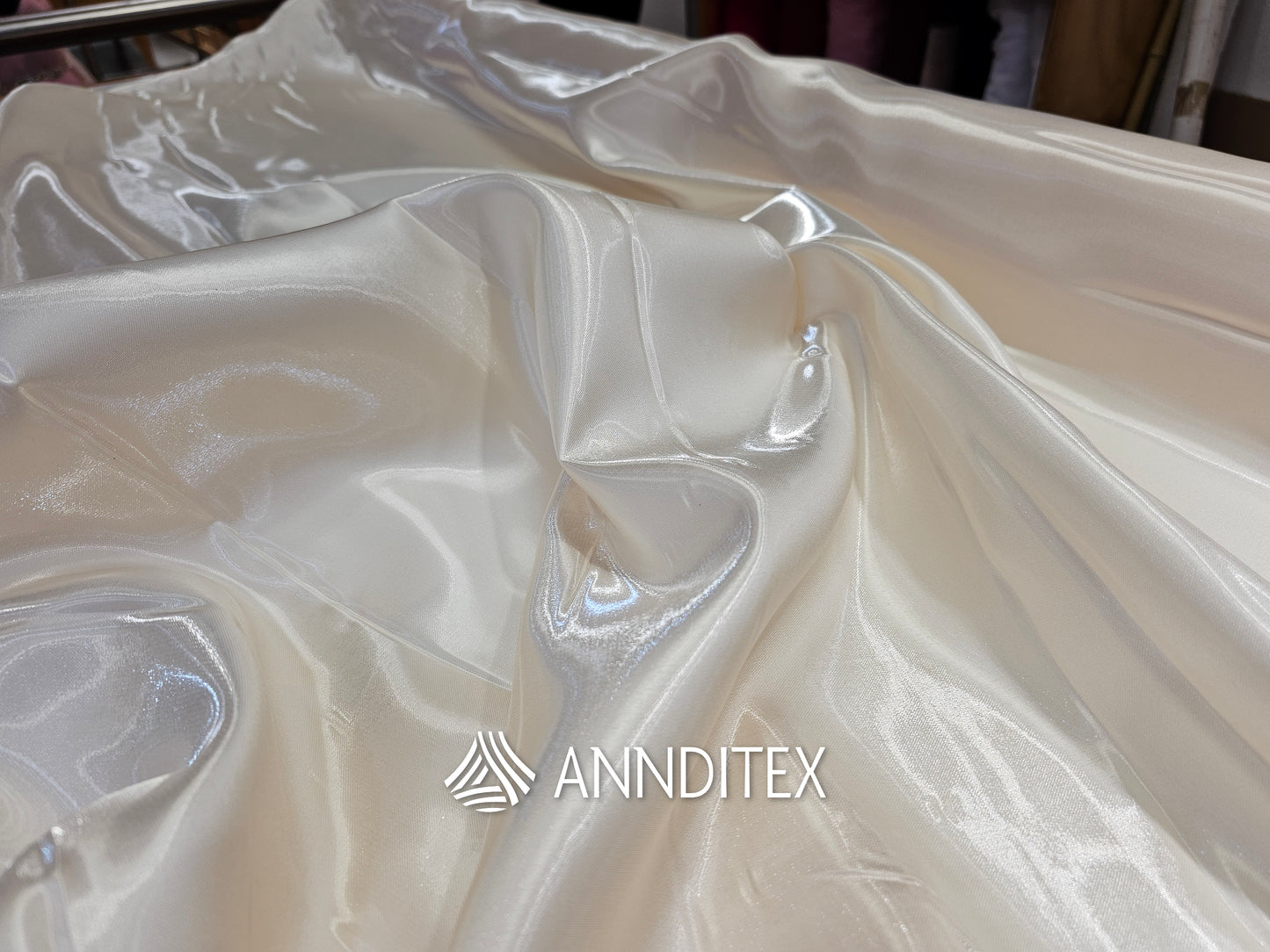 Mikado Liquid – Tela brillante para vestidos | ANNDITEX