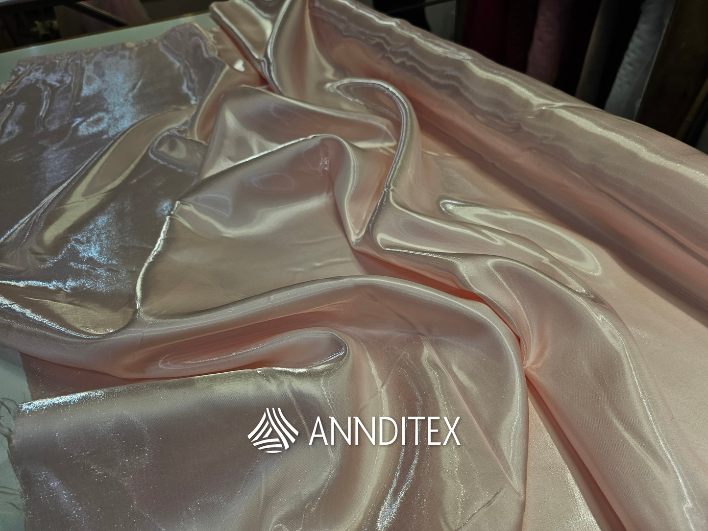 Mikado Liquid – Tela brillante para vestidos | ANNDITEX