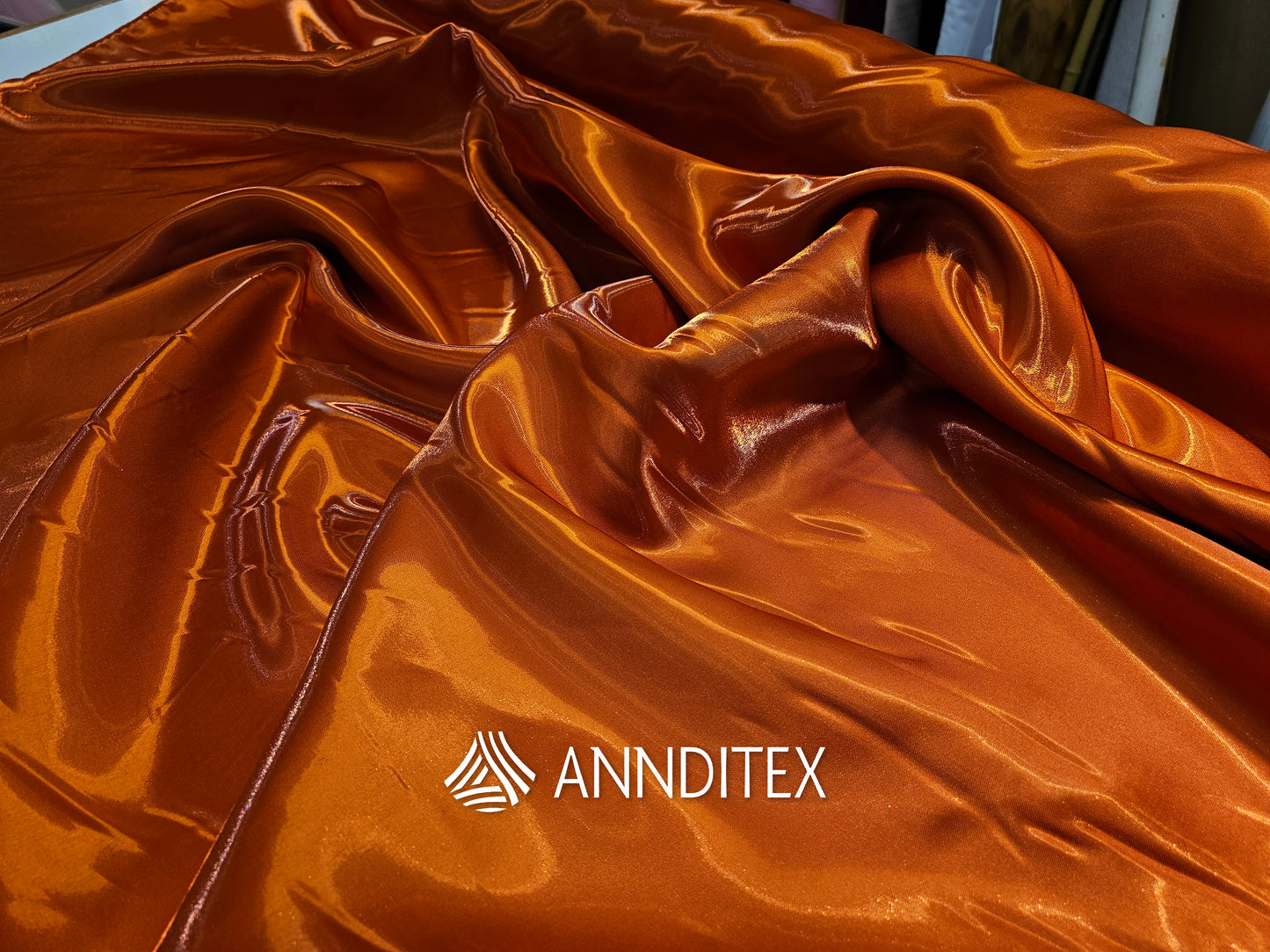 Mikado Liquid – Tela brillante para vestidos | ANNDITEX