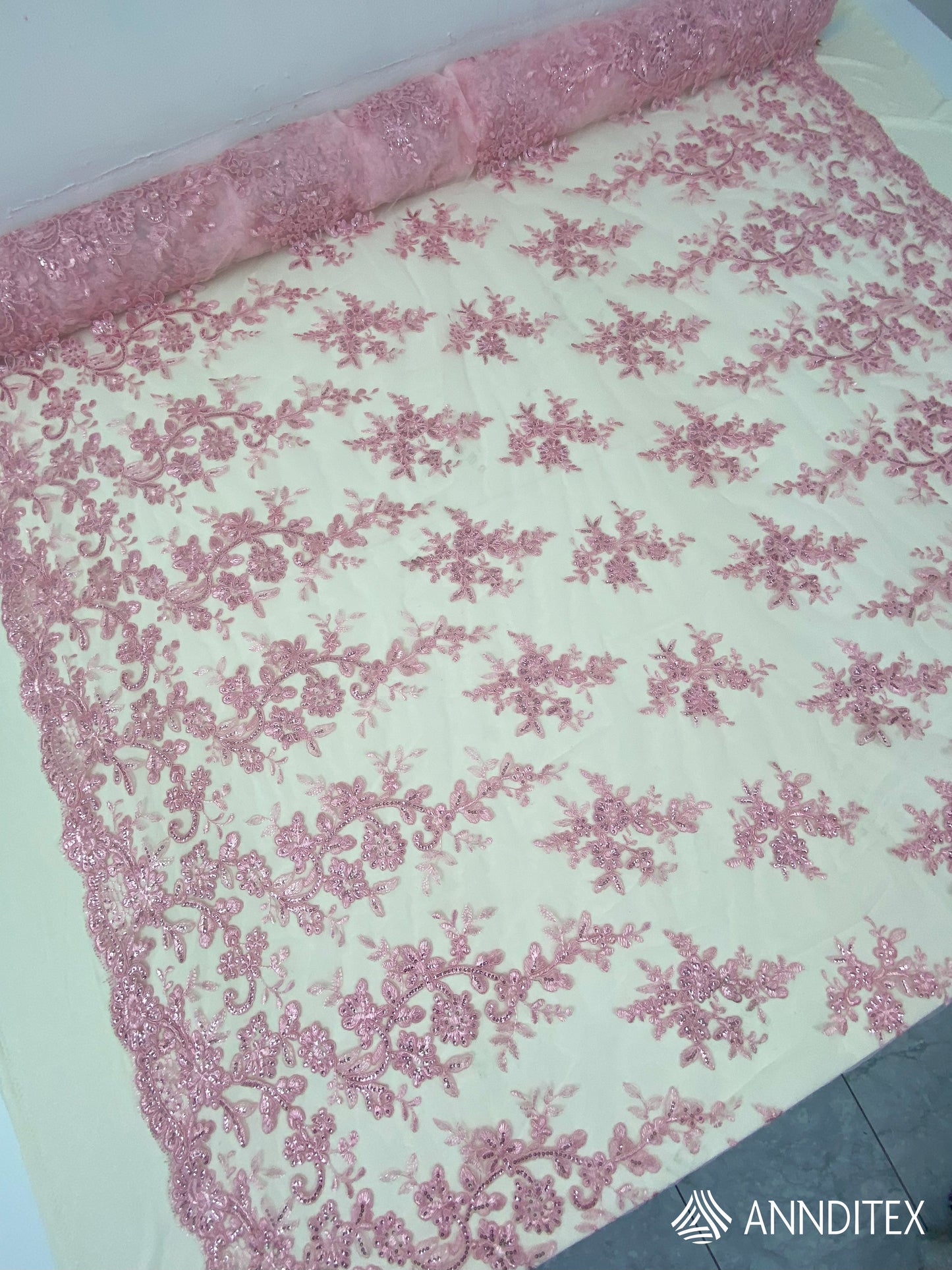 Tul Bordado Rosa Pastel